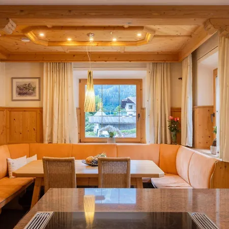 Emma- Fuer Bis Zu 10 Personen- Eigener Garten- Absolute Privats By Interhome *