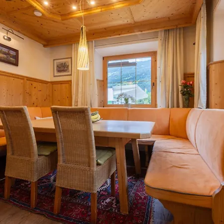Emma- Fuer Bis Zu 10 Personen- Eigener Garten- Absolute Privats By Interhome * Stumm