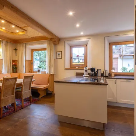 Emma- Fuer Bis Zu 10 Personen- Eigener Garten- Absolute Privats By Interhome