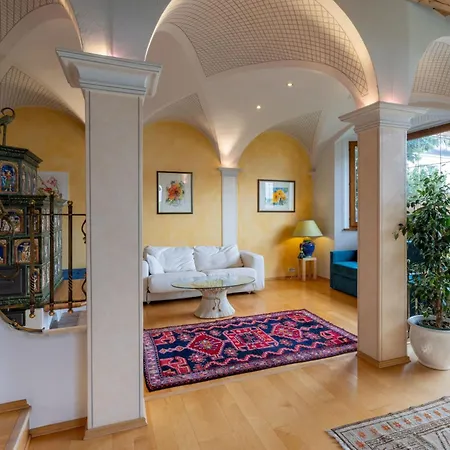 Emma- Fuer Bis Zu 10 Personen- Eigener Garten- Absolute Privats By Interhome Stumm